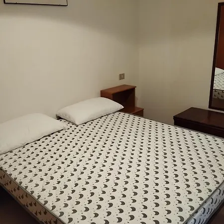 Elettra Apartamento